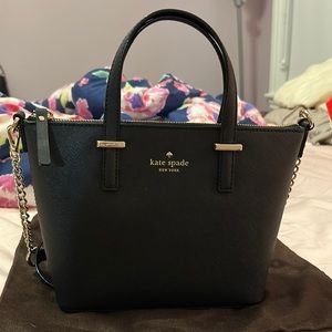 🎉HP🎉 Kate Spade Leather Purse